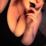 OnlyFans model sarahillustratesvip