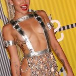 Miley Cyrus Nude Photos Hit the Internet Details on Her Leaked Pics!