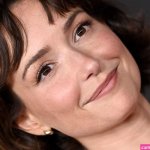 AT&T Girl / Milana Vayntrub / https: / milana_vayntrub / mintmilana Nude Leaks OnlyFans - Page 4 image 57