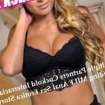 Sharing My Wife With Three Big Black Men: Multiple Partners Cuckold Interracial Breeding MILF Anal Sex Erotica Story eBook door Lyla Cort