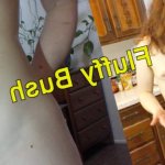 Fluffy Bush Nerd leert je goed! Naked in de keuken aflevering 90