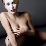 Lady Gaga fully nude but cover her pussy
