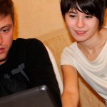Slim Short-Haired Hottie Geizer Is Having Sex With Two Big Cocks