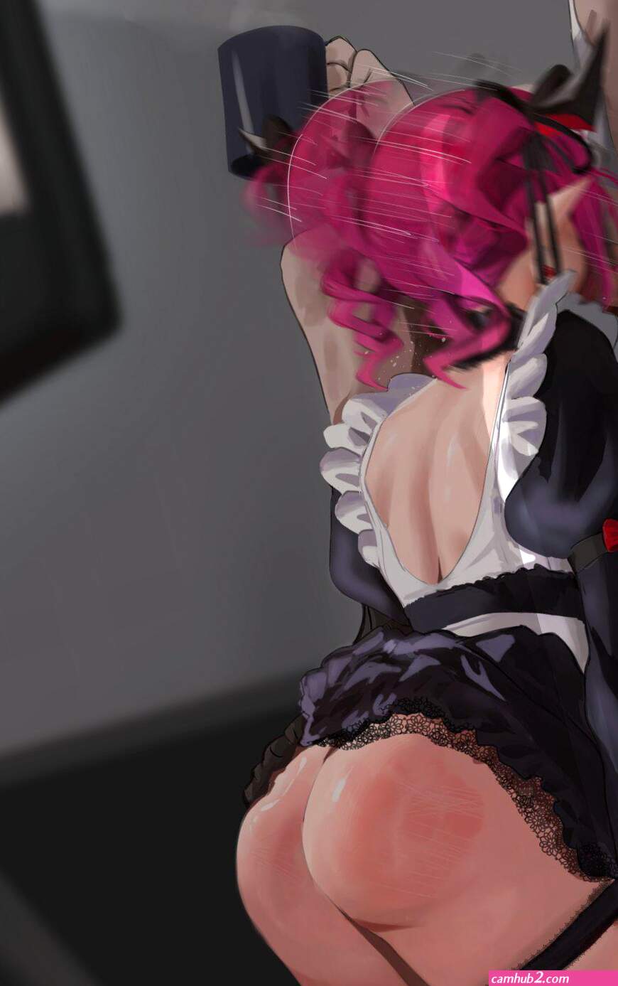 Blowjob maid (photos)