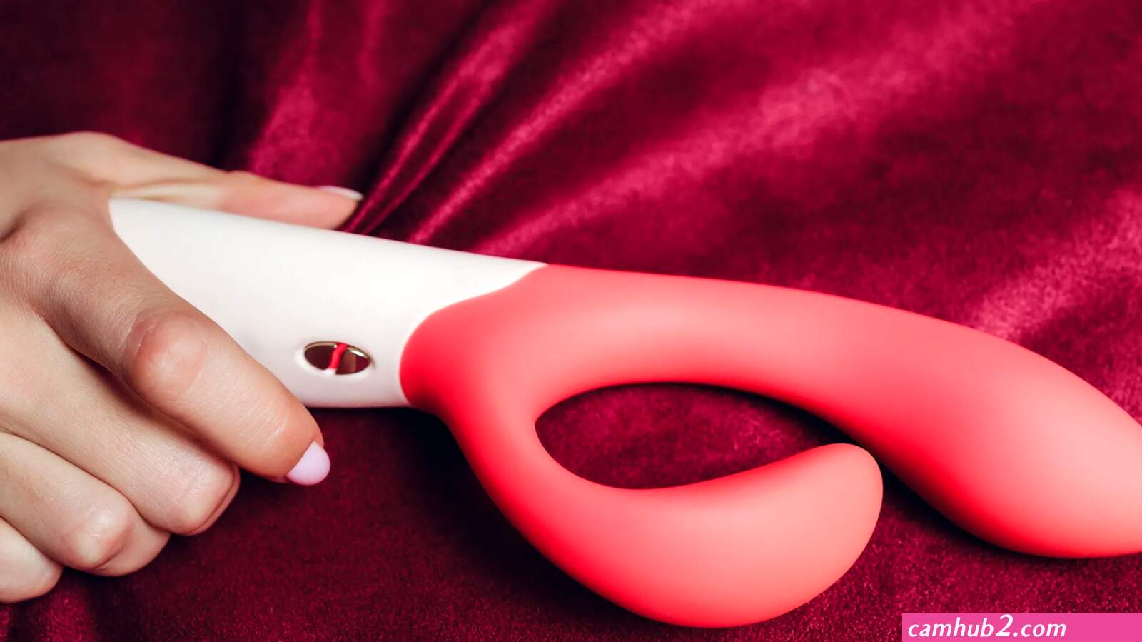 Hot blonde dildo (photos)