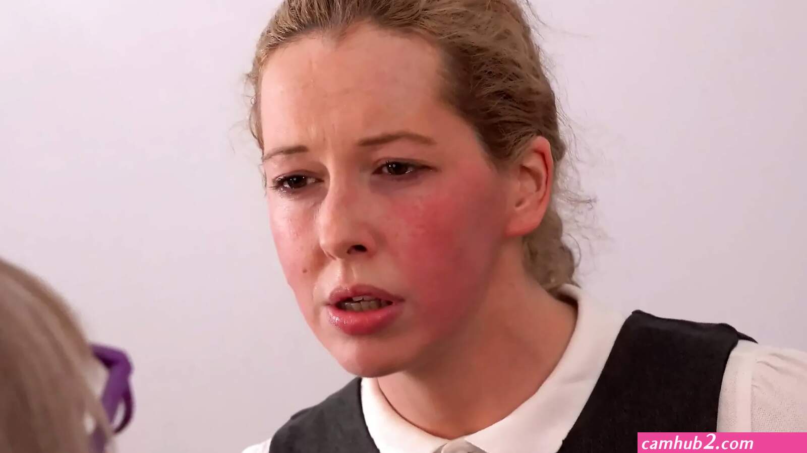 Lesbian faceslapping (photos)