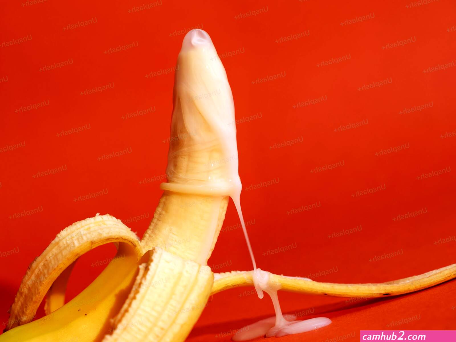 Masturbating with banana (photos)