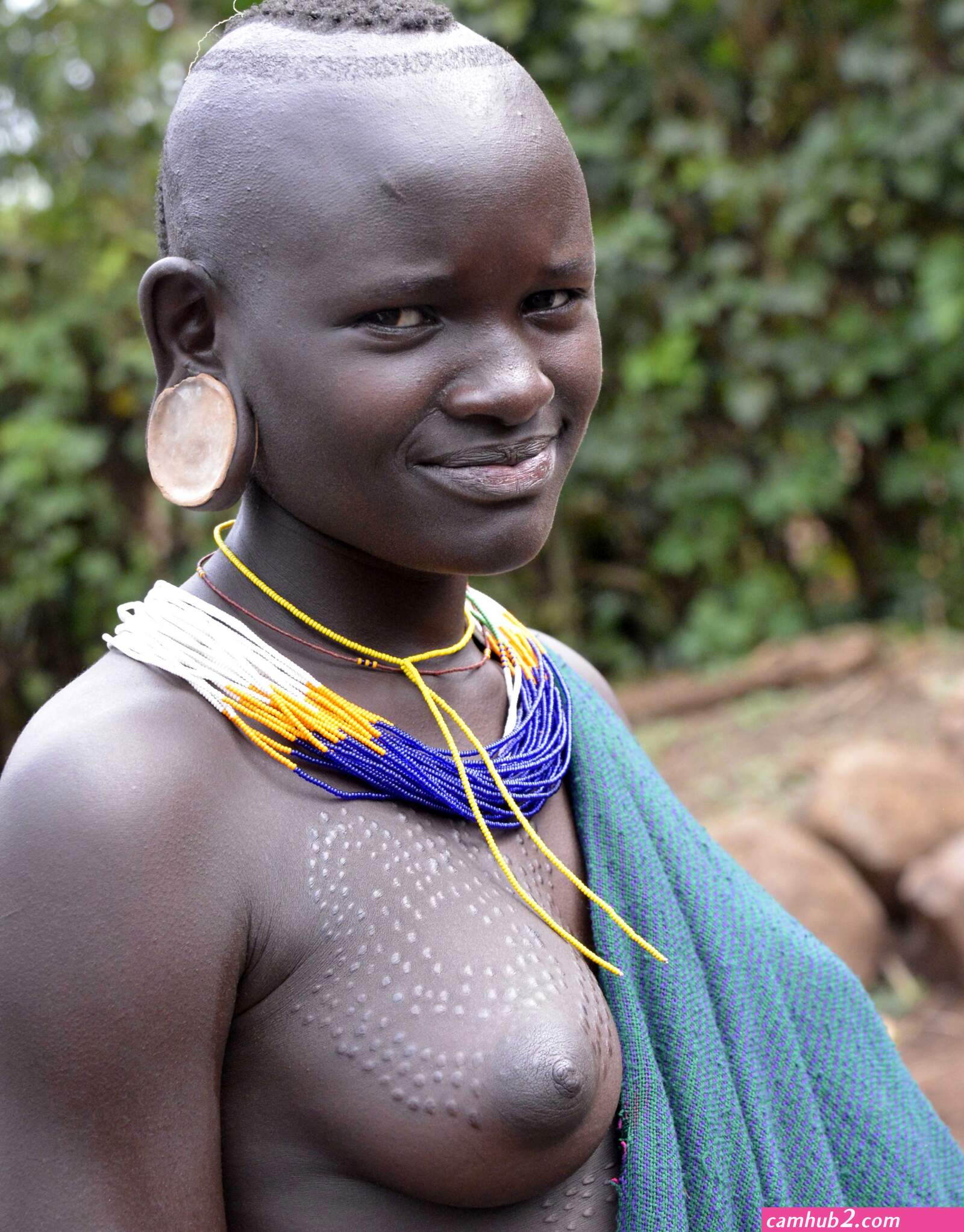 Nude surma tribe (photos)