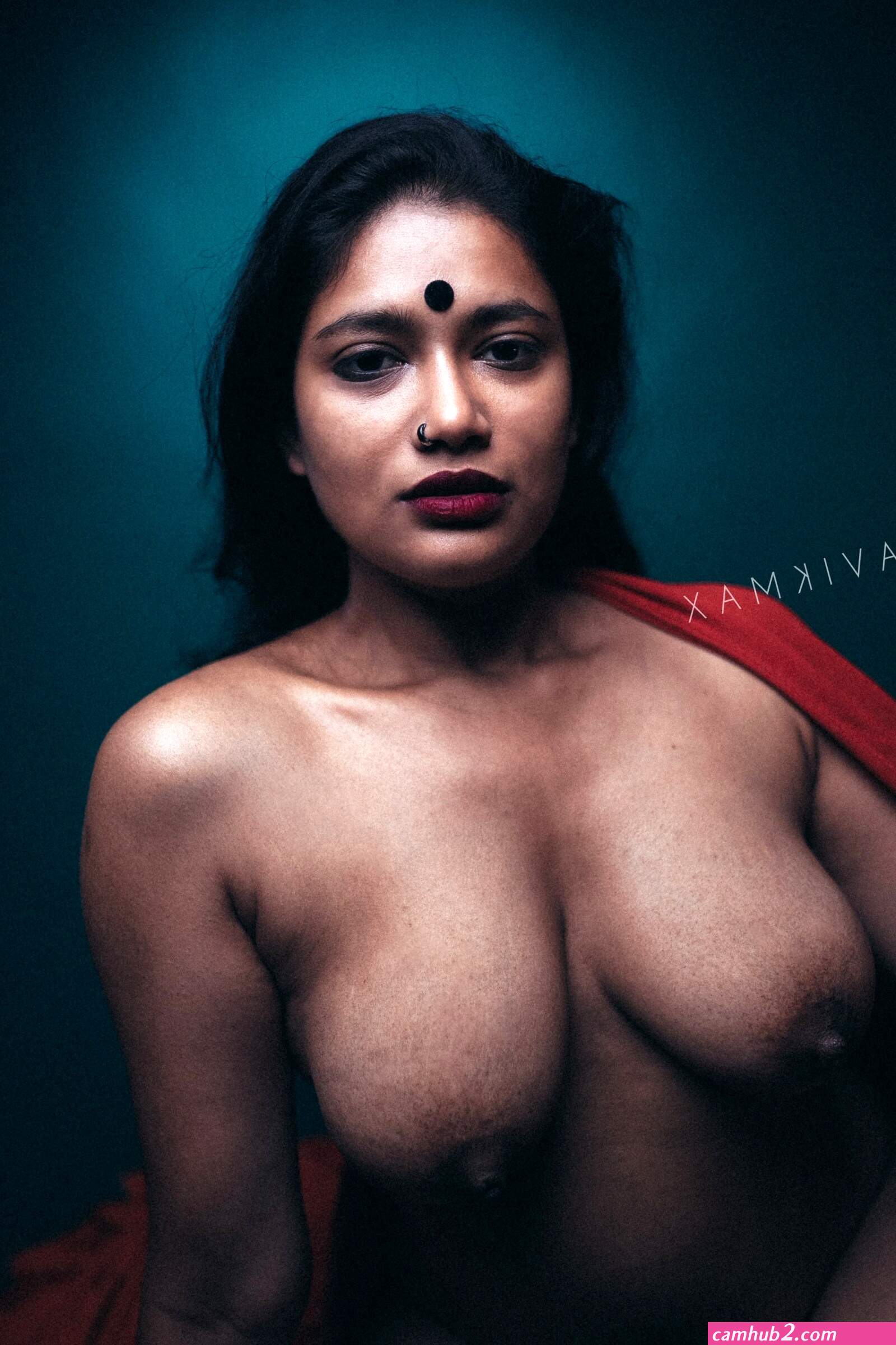 Afsana faiza nude pussy (photos)