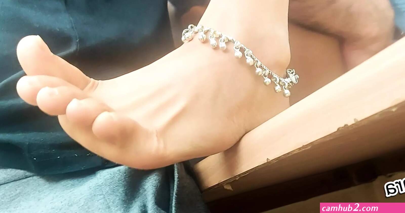 Bollywood actress pussy opps (photos)