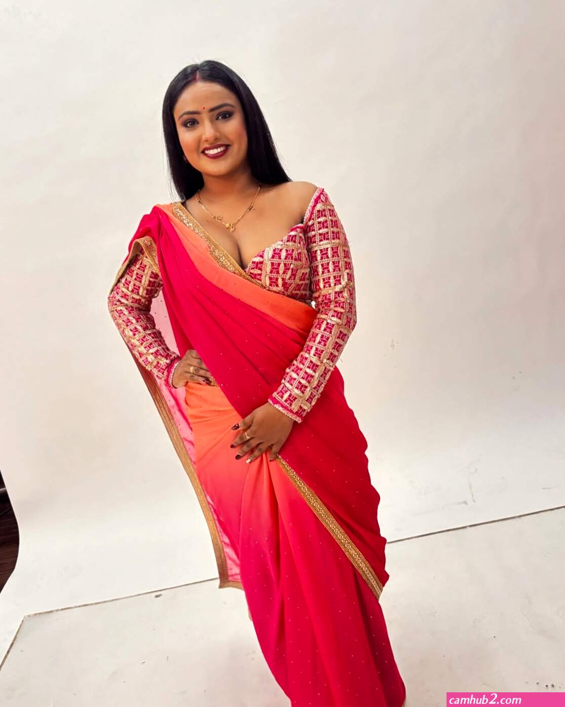 Shyna khatri nude sex (photos)