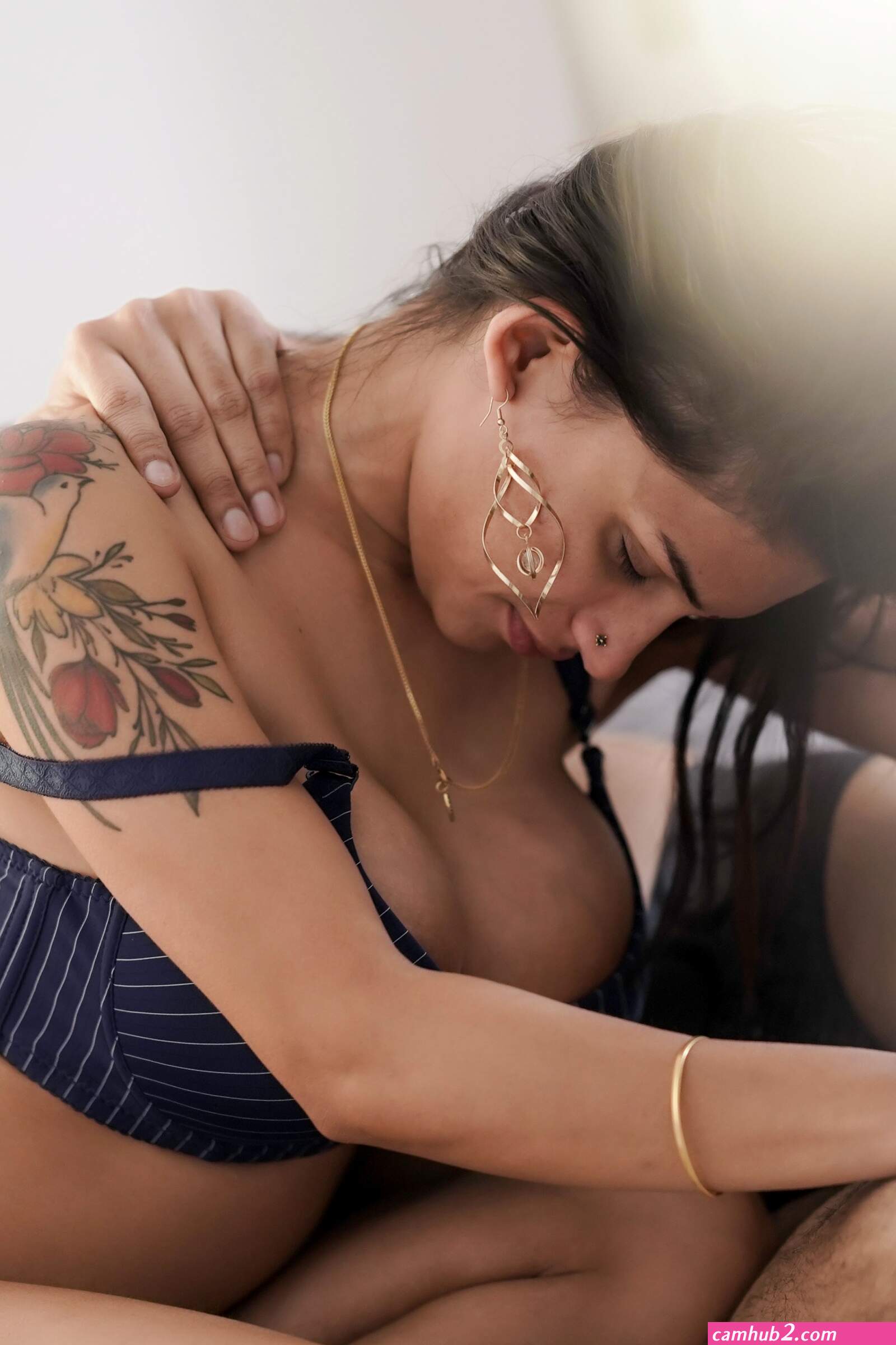 Tumpa naked (photos)